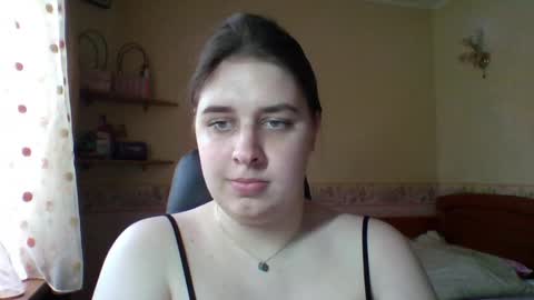 hess_luna_ online show from May 14, 9:26 am