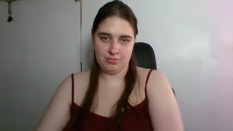 hess_luna_ online show from October 21, 9:13 am