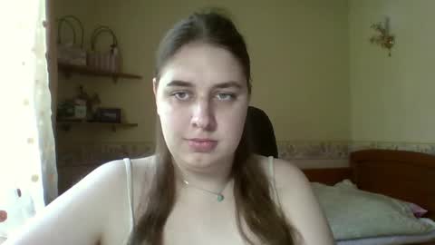 hess_luna_ online show from May 19, 9:05 am