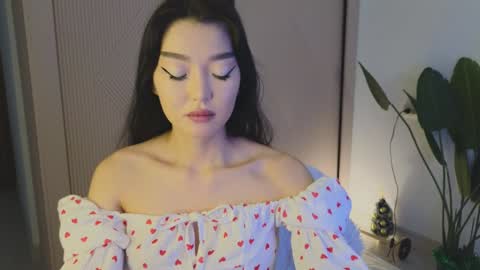 Audrey online show from December 11, 2:44 pm