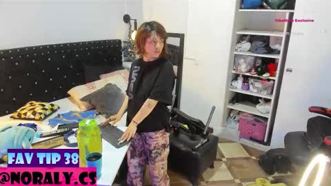 Noraly  online show from December 16, 4:40 am