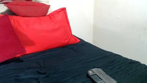 Heydy guys dont forget to follow me and support me online show from October 6, 2:50 am