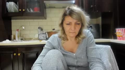 Heyheygrey online show from January 4, 1:31 am