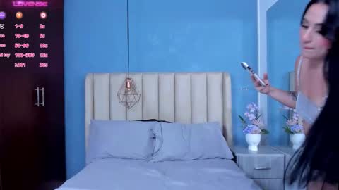 hilarydolce online show from February 23, 2:23 am