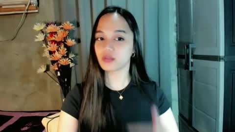 hilarymolly online show from March 8, 2:04 am