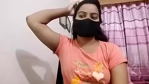 himuhimu22 online show from May 6, 6:34 pm