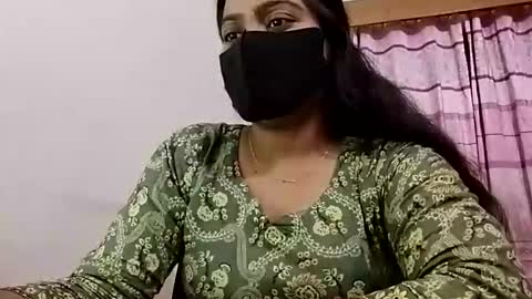 himuhimu22 online show from May 16, 6:29 pm