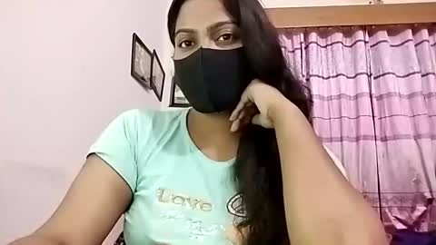 himuhimu22 online show from May 3, 5:38 pm