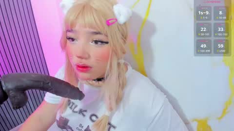 hinata_dolly online show from May 15, 11:57 am