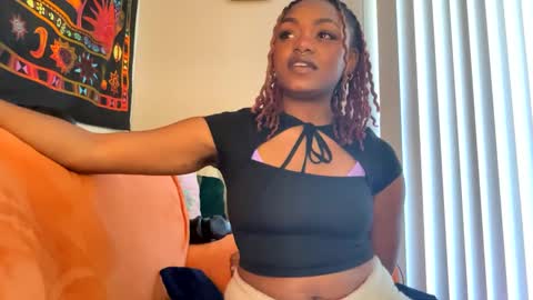 angelbabi online show from January 27, 8:39 pm