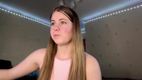 I am Amy ntmu Lets hit 10 Thumbs Up together online show from March 27, 2:29 pm