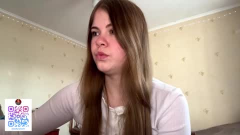 I am Amy ntmu Lets hit 10 Thumbs Up together online show from March 22, 6:08 am