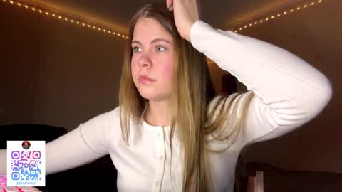 I am Amy ntmu Lets hit 10 Thumbs Up together online show from March 14, 3:24 pm