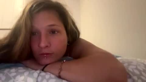 SleepySlutzzz online show from September 26, 12:52 am