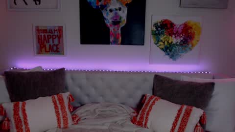 Holi Hurricane online show from October 27, 3:24 am