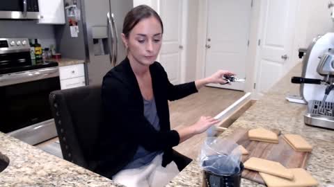 Holi Hurricane online show from December 19, 5:54 am