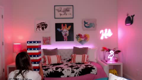 Holi Hurricane online show from November 22, 4:37 am