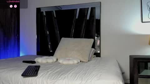Mara online show from May 21, 3:26 am