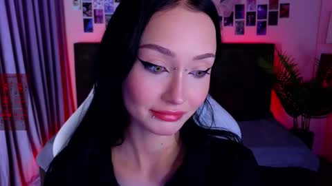 holly_berryy_ online show from September 13, 1:57 am