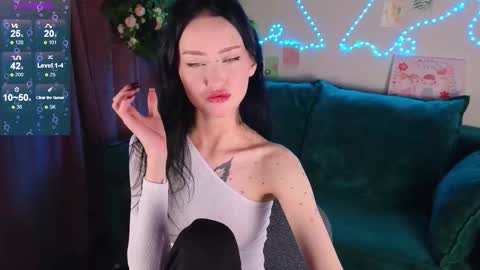 holly_berryy_ online show from September 21, 1:48 am