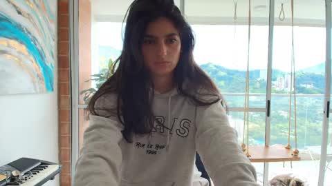 hollyshit_ online show from May 18, 7:42 pm
