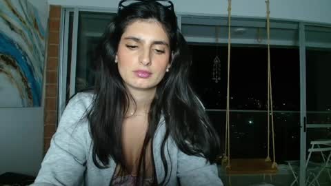 hollyshit_ online show from May 21, 1:58 am