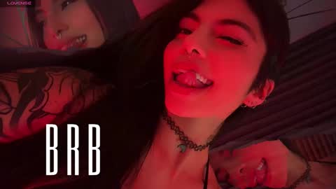 Snapshot of hollyxx_ chatting on February 18, 7:54 pm holly online show from February 18, 7:54 pm