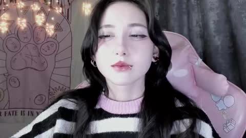 Ho Lee Sheet online show from October 11, 7:16 pm