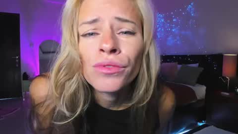 Kira Purrr online show from March 2, 1:26 am