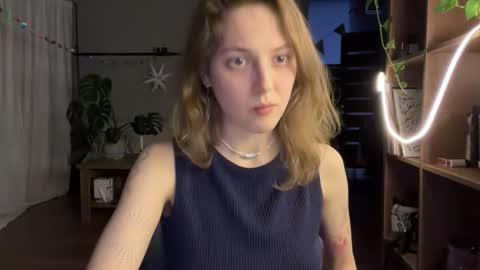 dori not holy get my tg channel with link from description under last photo online show from March 4, 7:53 pm