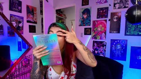   online show from February 3, 7:21 pm