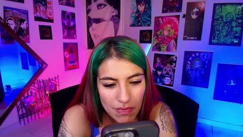   online show from January 31, 10:10 pm