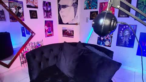   online show from February 20, 4:03 pm