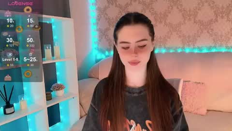 Mia online show from May 26, 4:34 am