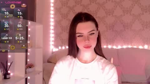 Mia online show from October 22, 3:44 am