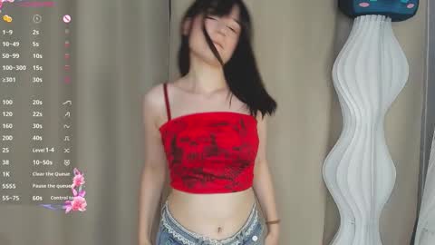 May online show from October 5, 8:14 pm