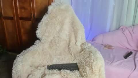 honey  monroe online show from May 24, 4:00 am