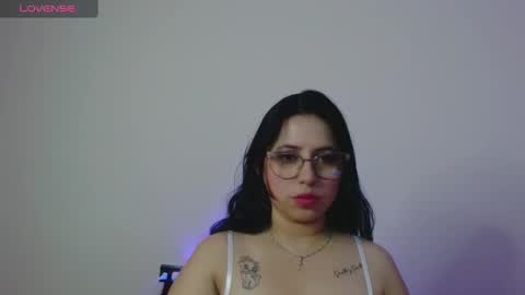 mimi online show from March 2, 9:43 am