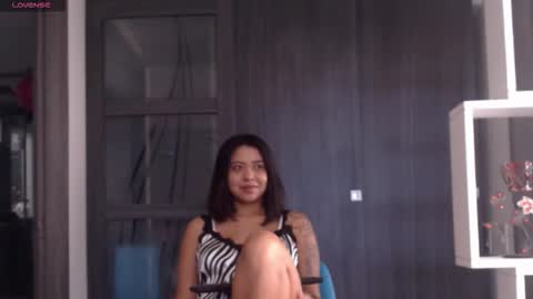 honeybabe_6 online show from October 3, 3:28 pm