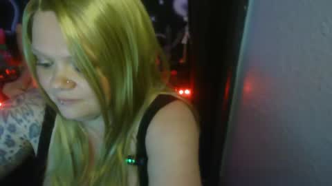honeychambers online show from June 12, 10:40 pm