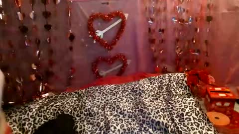 honeychambers online show from January 22, 12:16 am