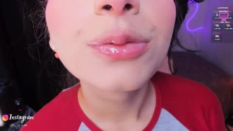       online show from April 15, 9:48 pm