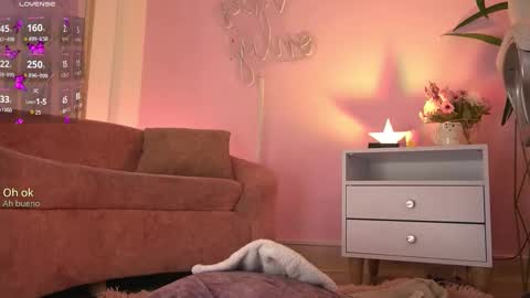 Honey Moon  Help me to reach 100 thumbs up online show from November 7, 8:47 pm