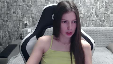 Nancy online show from January 3, 1:25 pm