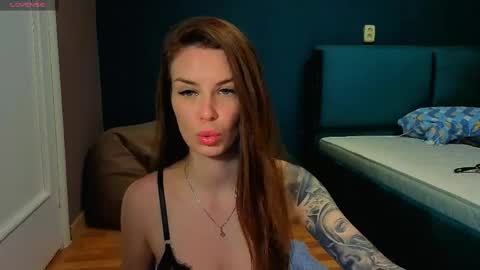 the perfectgirl online show from May 18, 7:09 pm