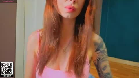 the perfectgirl online show from April 6, 6:42 pm