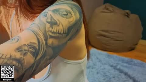 the perfectgirl online show from April 1, 6:27 pm