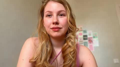 Audrey online show from May 25, 2:32 am