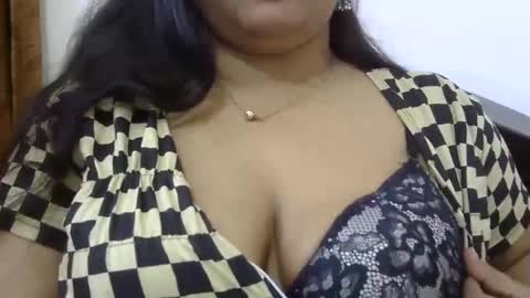 horneydesibabe online show from January 2, 6:01 pm