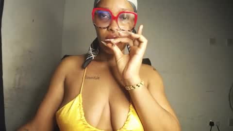 horny_ebonygirl_ online show from May 25, 5:17 am